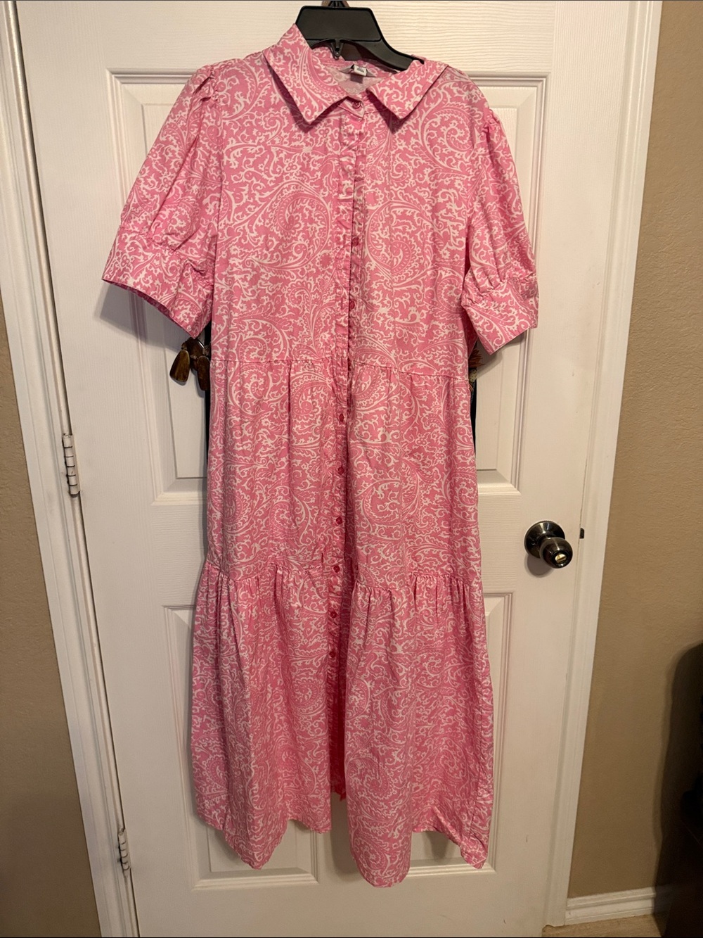 crown & ivy Pink Paisley Button-Front Maxi Dress